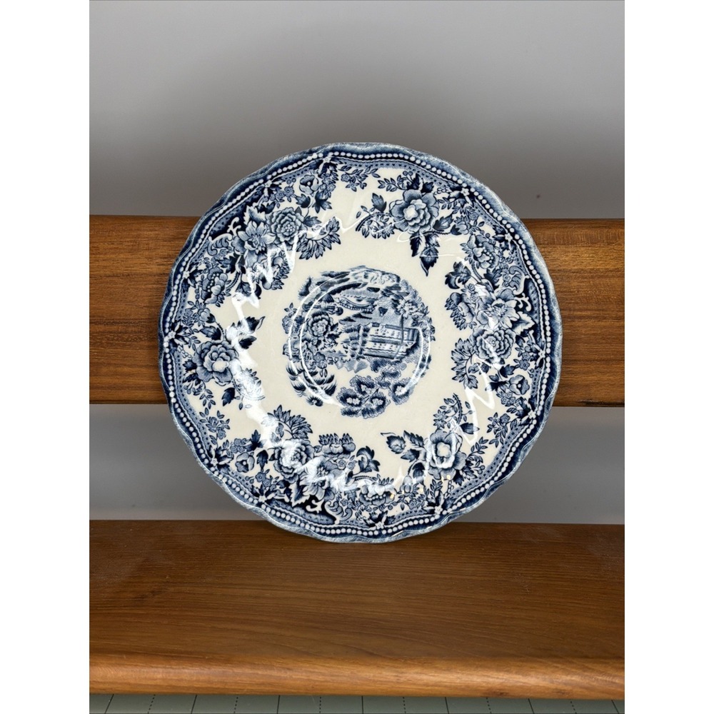 Vintage Churchill The Georgian Collection Made in England‎ Saucer 5 Inch
